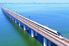 <b><font color='#333333'>世界上最长的大桥：丹昆特大桥（全长164.851公里）</font></b>